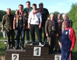 Mannschaft 1.-3. Platz v.l.v.r: Hr. Schmirl, Hr. Baumgartner G., Hr. Roithmayr R., Hr. Roithmayr S., Hr. Roithmayr M., Hr. Schaumberger M., Hr. Atteneder, Hr. Schaumberger A., Hr. Ing. Leibetseder (vorne)