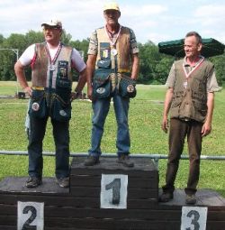 Senioren I von links nach rechts: Auer, Holzer, Spachinger Senioren I von links nach rechts: Auer, Holzer, Spachinger