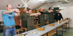 Soldaten der Garnison Klagenfurt