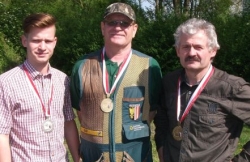 Allgemein v.l.n.r.: Roithmayr S., Roithmayr M., Schaumberger