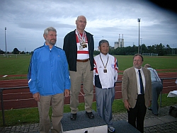 Siegerfoto mit dem neuen IAU Präsidenten