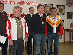 Hans Eder mit der Bronzemedaille (re) Hans Eder mit der Bronzemedaille (re)