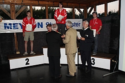 Jungschützen männlich liegend