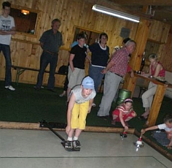 Treffsicherheit beim Stockschießen Treffsicherheit beim Stockschießen