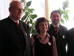 Ehrungen des SV Preitenegg Ofö. Reinhard Beter, Mag. Sylvia und DI Gottfried Joham.
