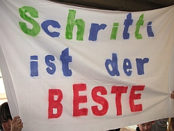 Der eigene Fan-Club reiste auch mit